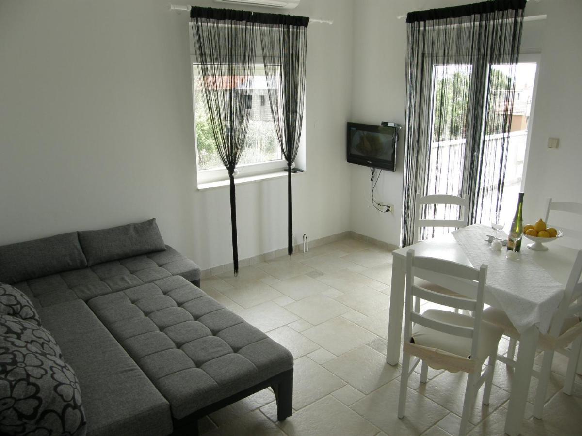 Apartments Belegrata Biograd Na Moru Exterior photo