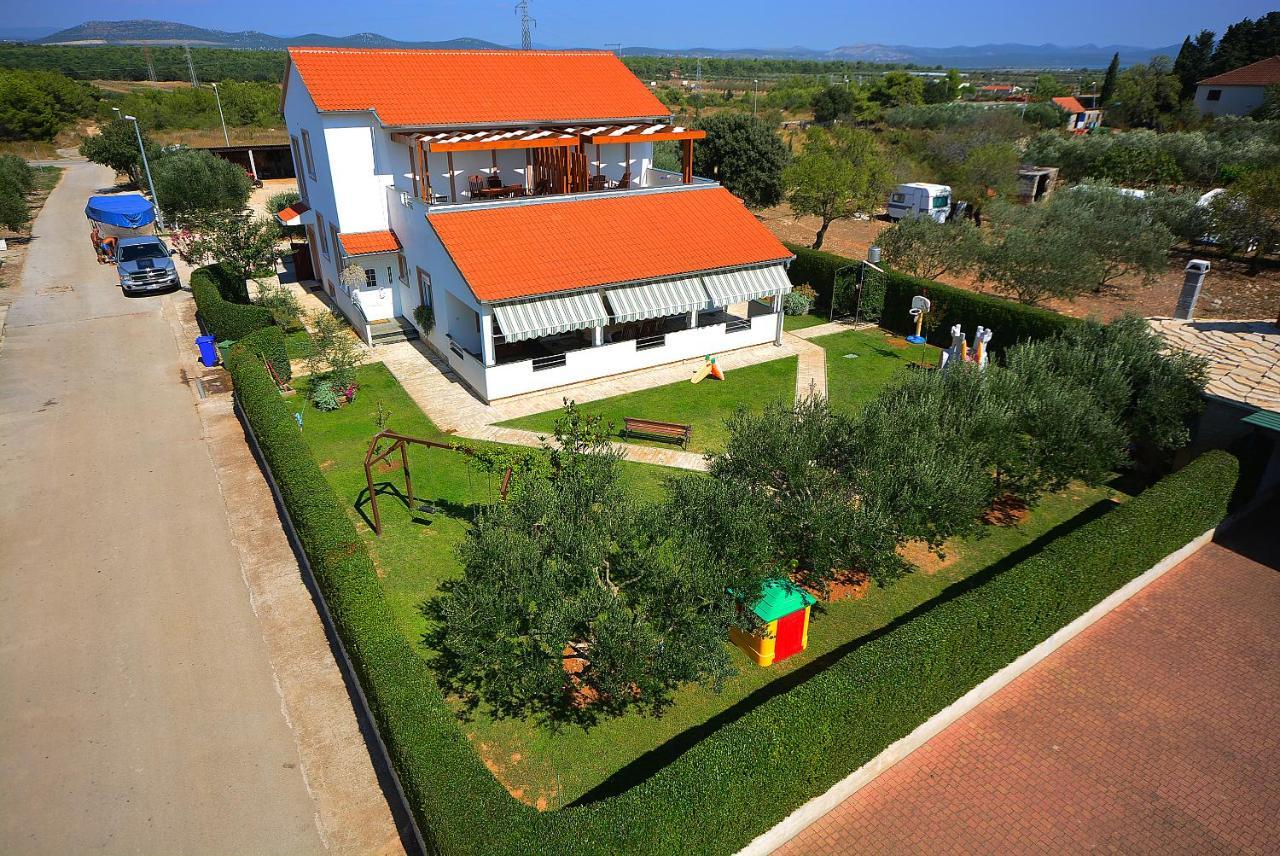 Apartments Belegrata Biograd Na Moru Exterior photo