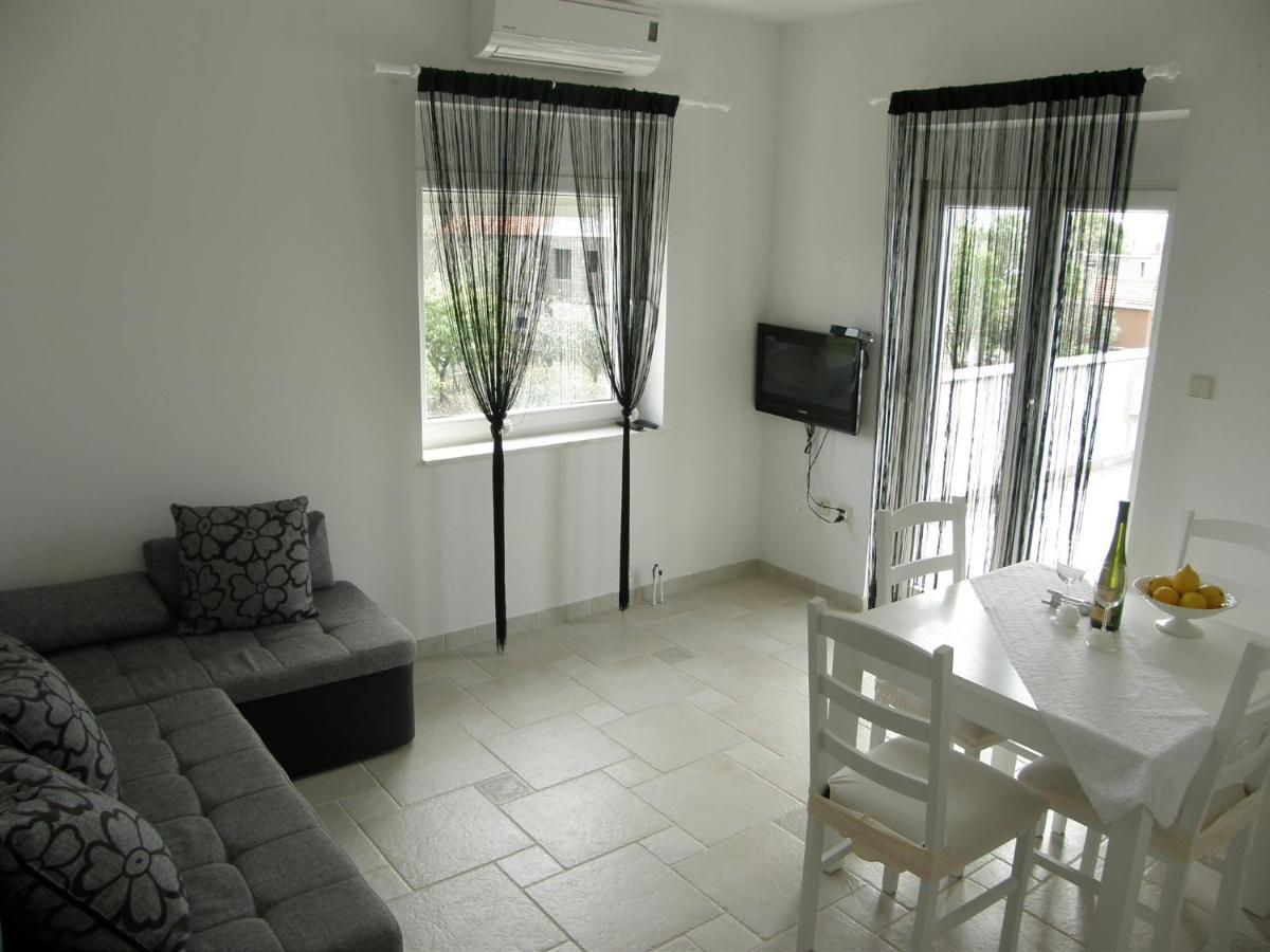 Apartments Belegrata Biograd Na Moru Exterior photo